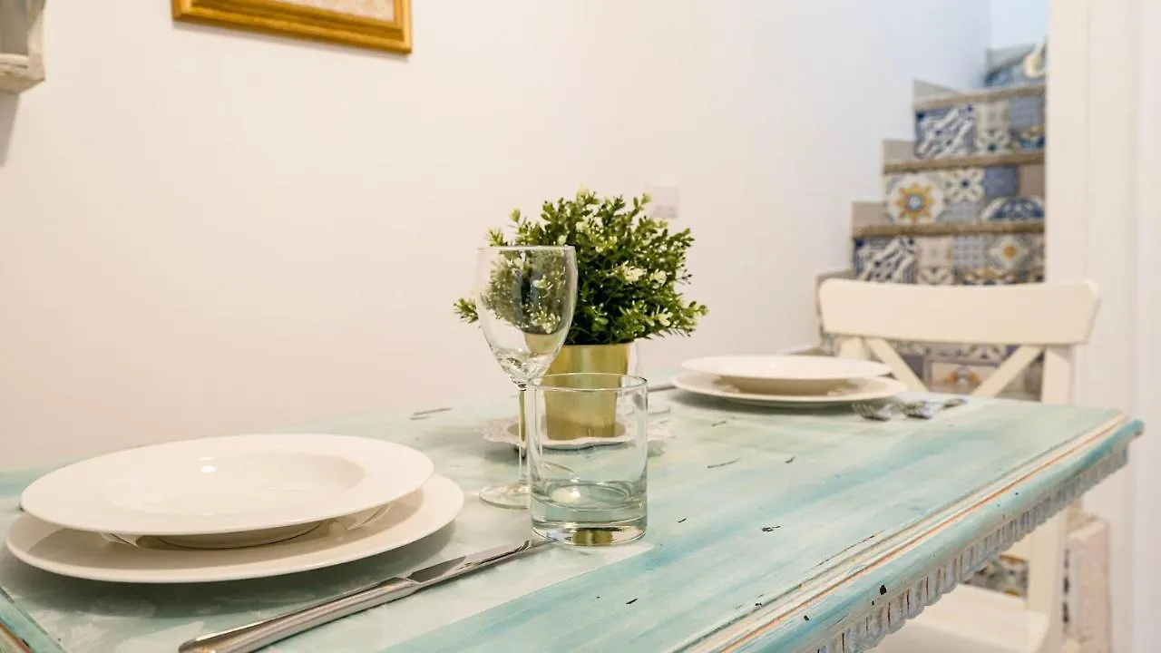 Piccola Luna Cozy Home Avola